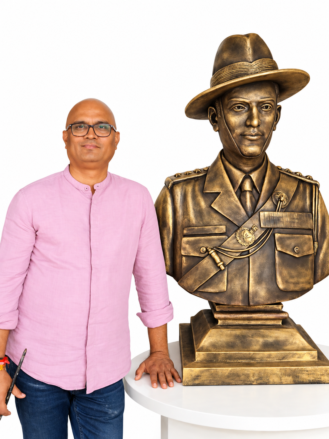 Memorial statue of a fallen soldier, sculpted in seva